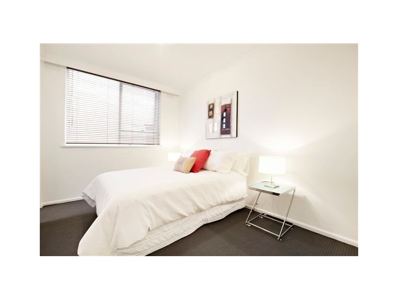 1/86 Ruskin Street, Elwood VIC 3184