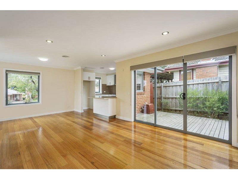 1/13 Ebony Parade, Heidelberg West VIC 3081