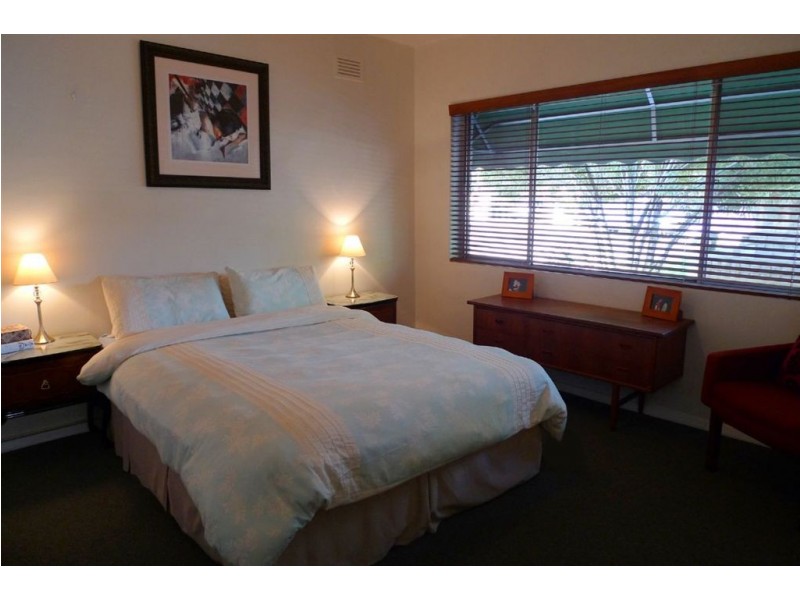 1/128 Gillies Street, Fairfield VIC 3078