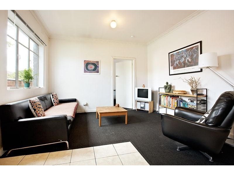 Rear/461 St Georges Road, Thornbury VIC 3071