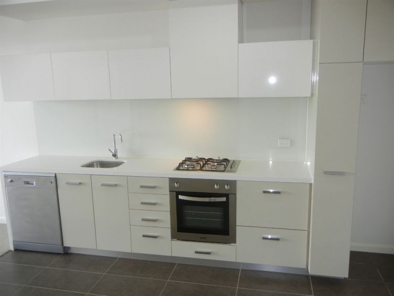 8.10/8 Breavington Way, Northcote VIC 3070