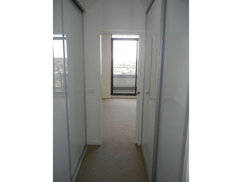 8.10/8 Breavington Way, Northcote VIC 3070