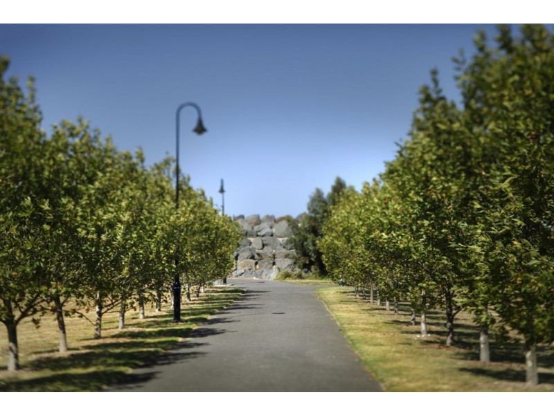 8.10/8 Breavington Way, Northcote VIC 3070