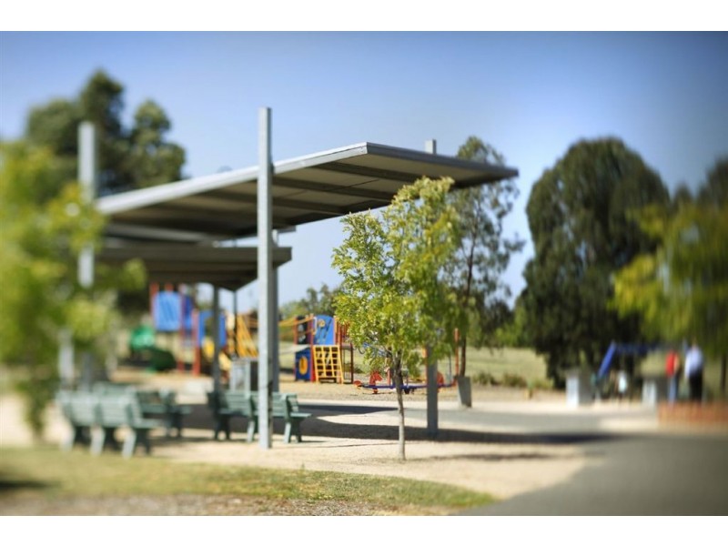 8.10/8 Breavington Way, Northcote VIC 3070