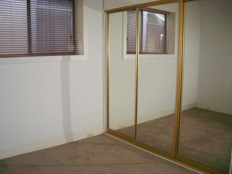 Rear/128 Mansfield Street, Thornbury VIC 3071