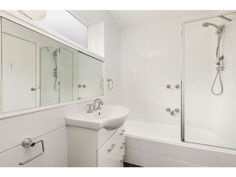 9/8 Kemp Street, Thornbury VIC 3071