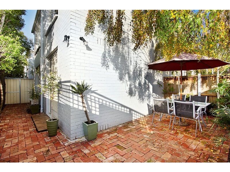 2/50 Woolton Avenue, Thornbury VIC 3071