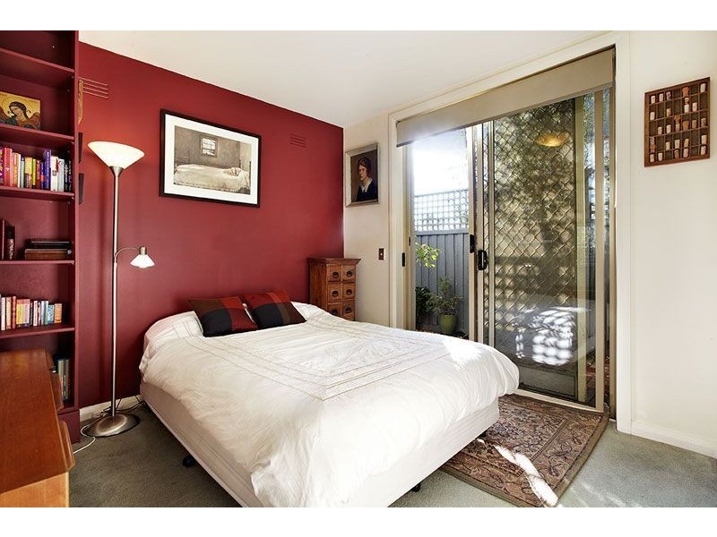 2/50 Woolton Avenue, Thornbury VIC 3071