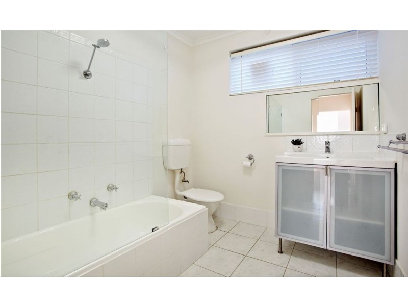 2/26 Wilmoth Street, Northcote VIC 3070