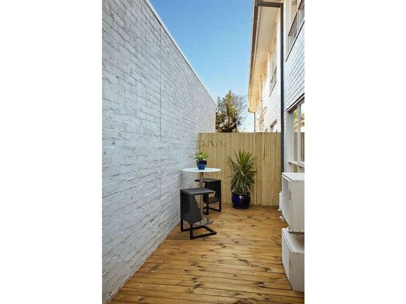 2/26 Wilmoth Street, Northcote VIC 3070