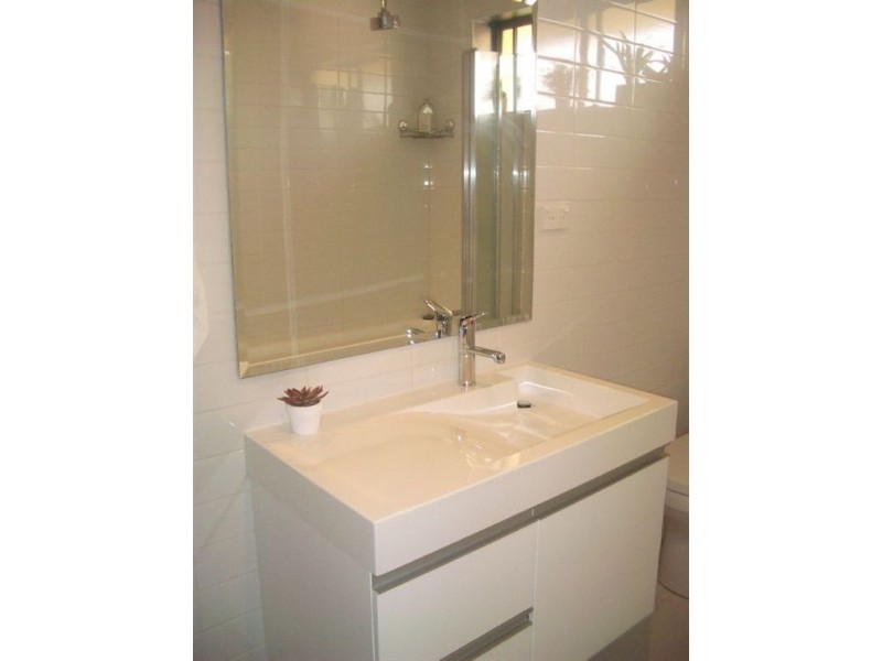 6/114 Normanby Avenue, Thornbury VIC 3071