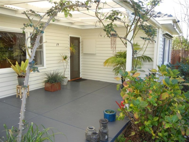 1/19 Dundee Street, Reservoir VIC 3073