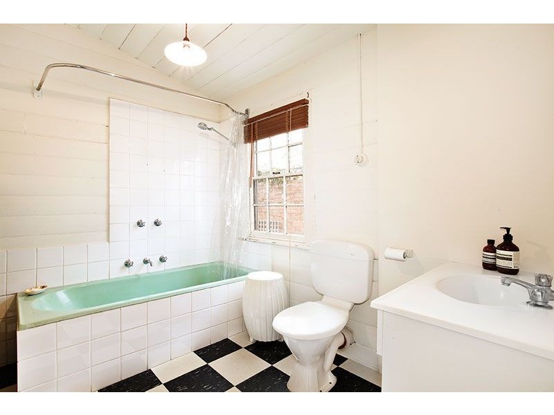 18 Bayles Street, Parkville VIC 3052