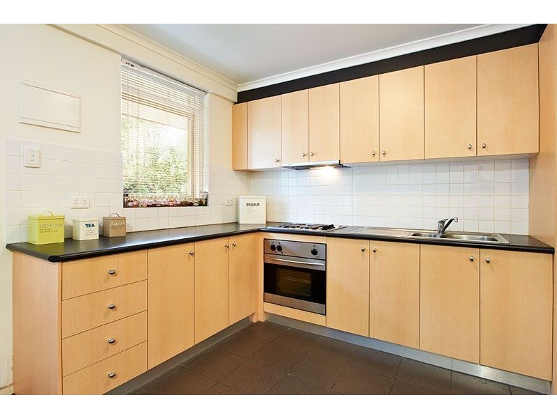 2/5 Christmas Street, Northcote VIC 3070