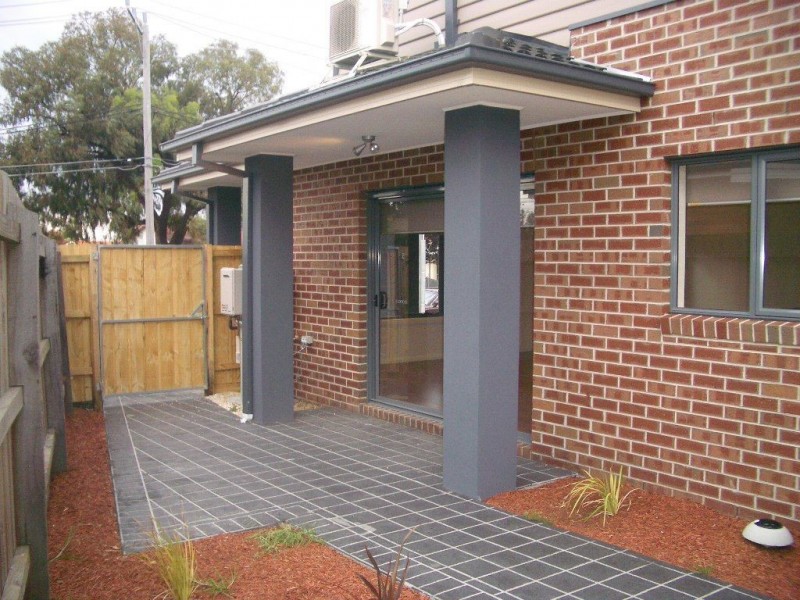 1/5 Acheron Avenue, Reservoir VIC 3073