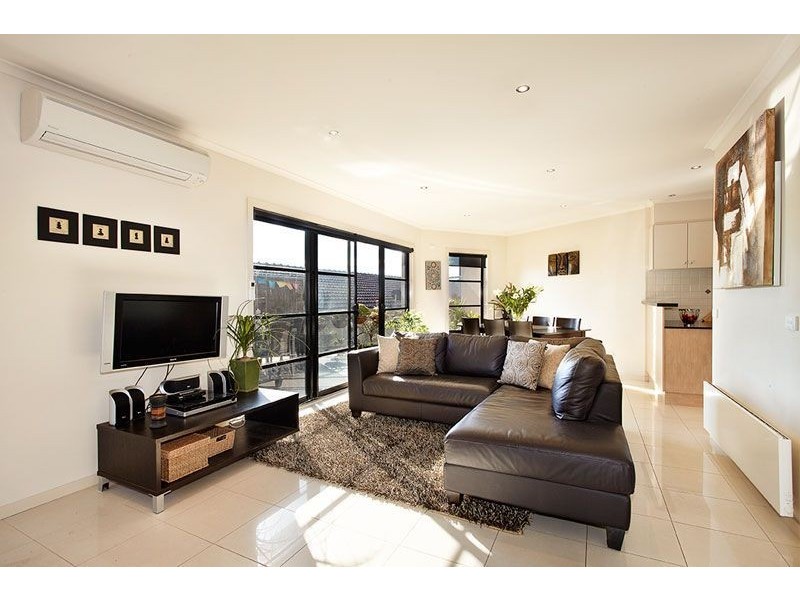 18/44 Clarendon Street, Thornbury VIC 3071