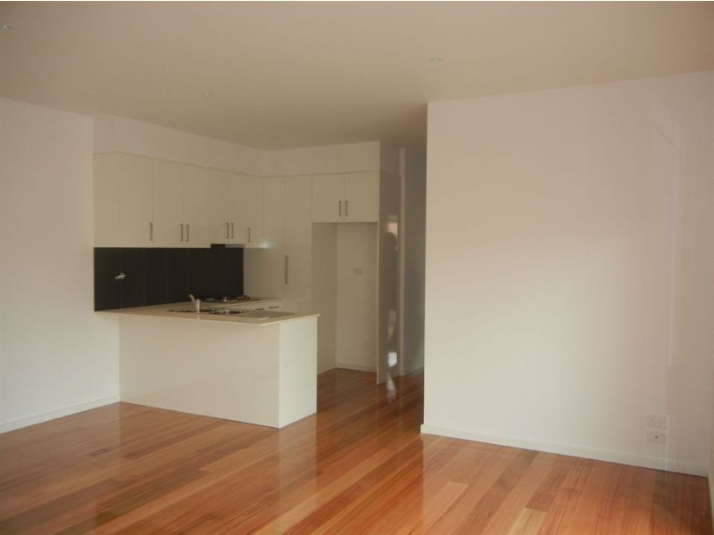 1B Palm Avenue, Reservoir VIC 3073