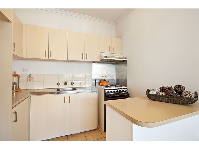 8/9 Hammond Street, Thornbury VIC 3071