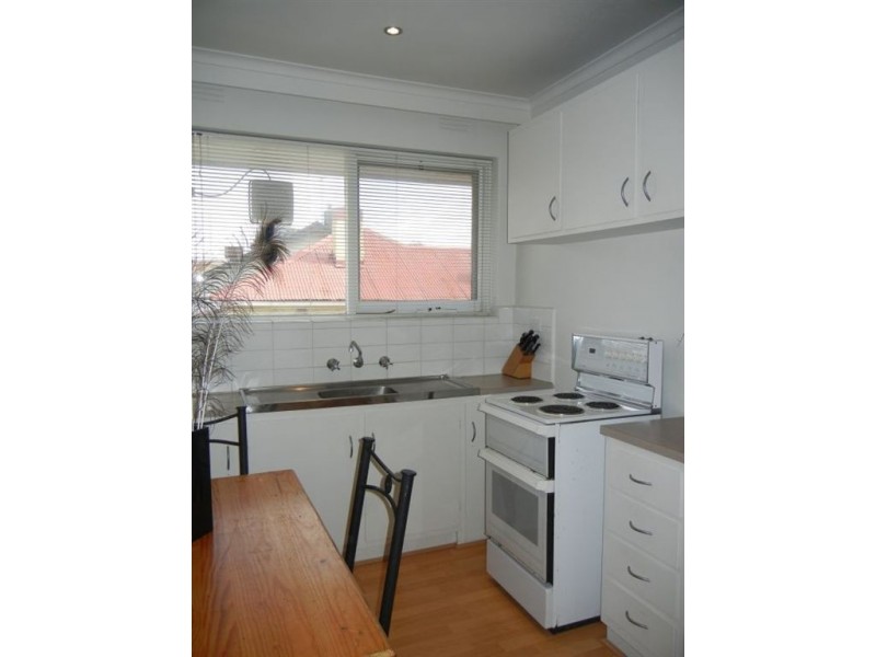 4/130 Rossmoyne Street, Thornbury VIC 3071