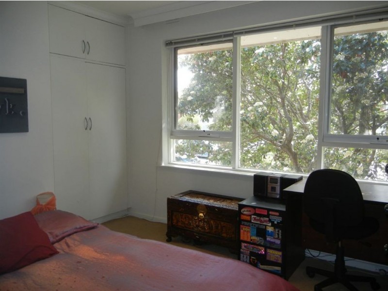 4/130 Rossmoyne Street, Thornbury VIC 3071