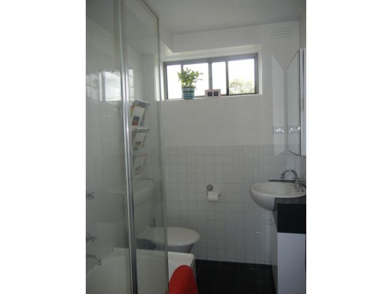 2/30 Kemp Street, Thornbury VIC 3071