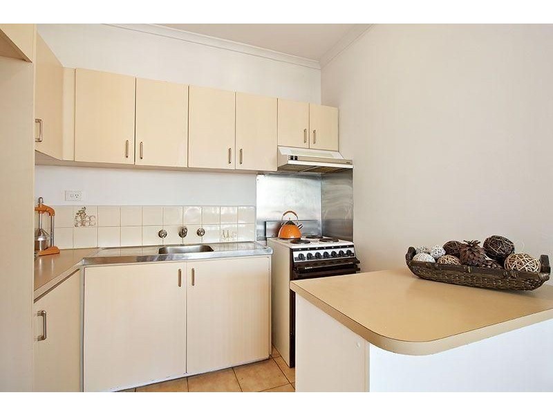 8/9 Hammond Street, Thornbury VIC 3071