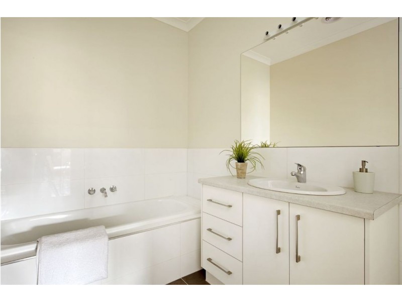 2/16 Elm Street, Preston VIC 3072