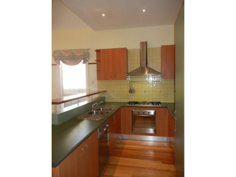 28 Glanfield Street, Northcote VIC 3070