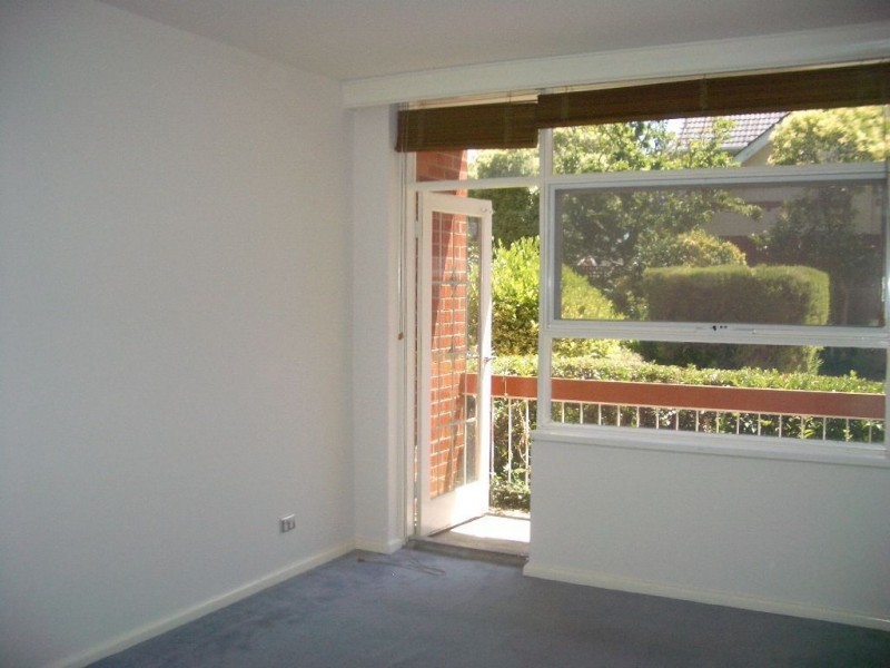 9/9 Meadow Street, St Kilda East VIC 3183