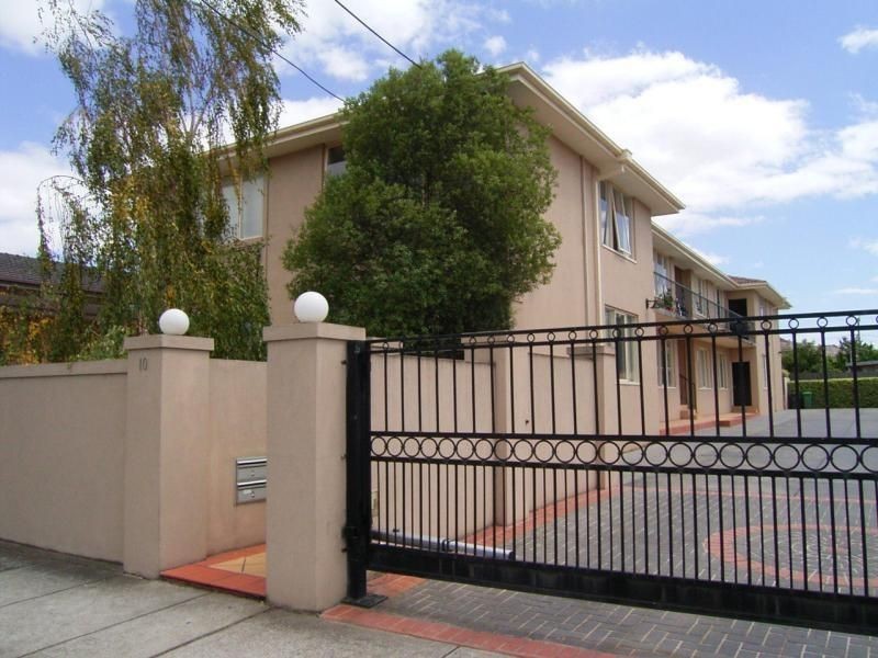 7/10 Normanby Avenue, Thornbury VIC 3071