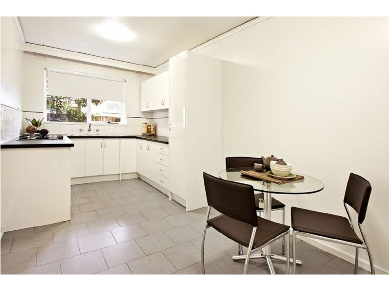 2/34 Grange Road, Fairfield VIC 3078