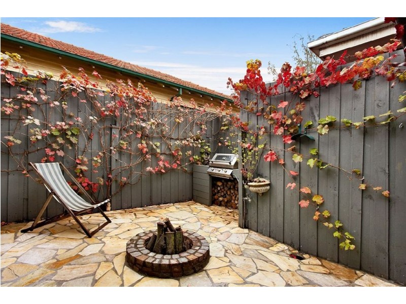 2/68 Howard Street, Reservoir VIC 3073