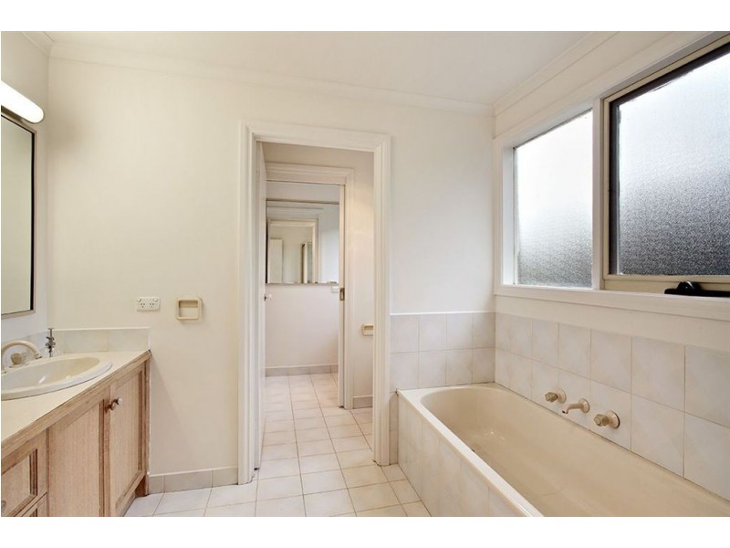 20/23 Coate Avenue, Fairfield VIC 3078