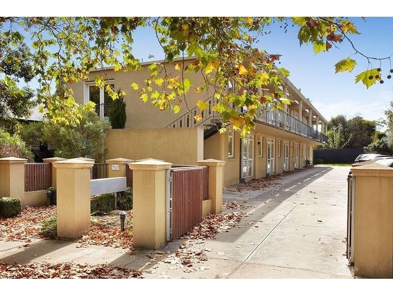 2/5 Christmas Street, Northcote VIC 3070