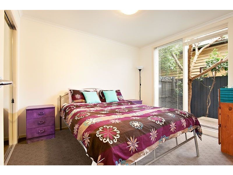 2/5 Christmas Street, Northcote VIC 3070