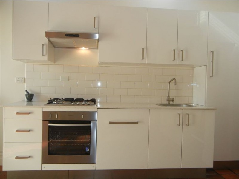 5 Gordon Grove, Northcote VIC 3070