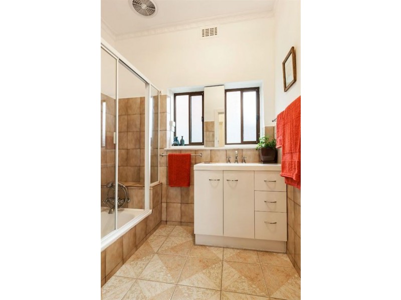 112 Cramer Street, Preston VIC 3072