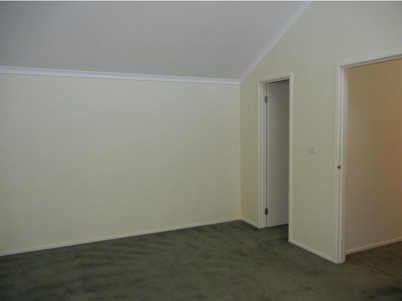 42 Warrs Avenue, Preston VIC 3072