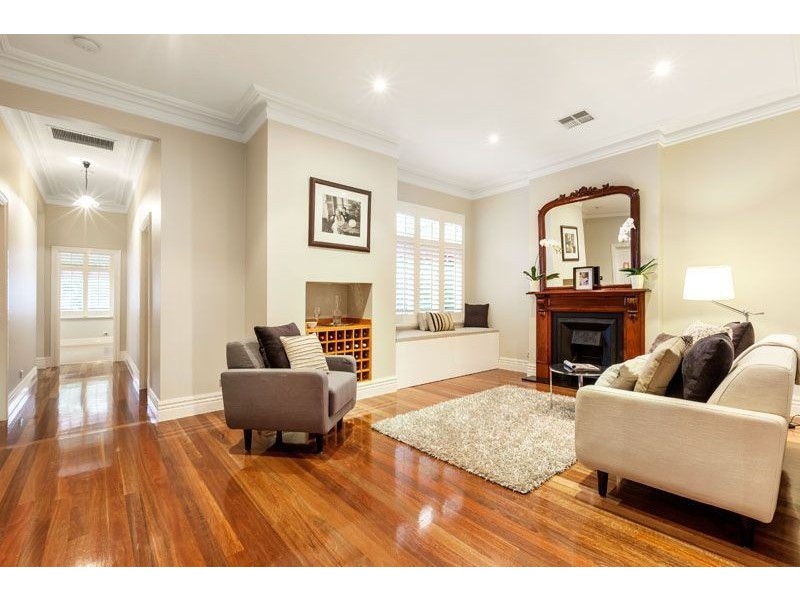 17 Grandview Grove, Northcote VIC 3070