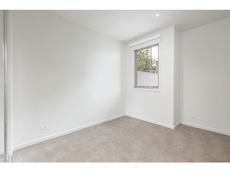 208/195 Clarke Street, Northcote VIC 3070