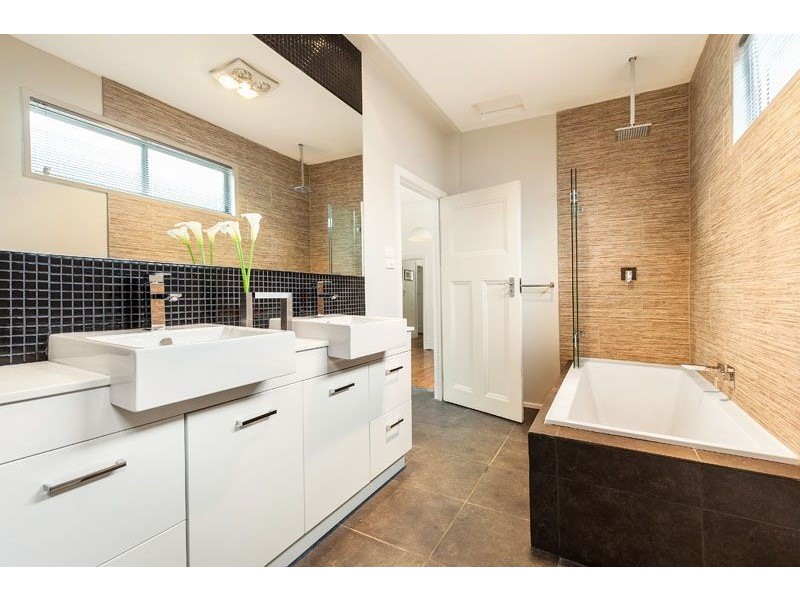 63 Dundas Street, Thornbury VIC 3071