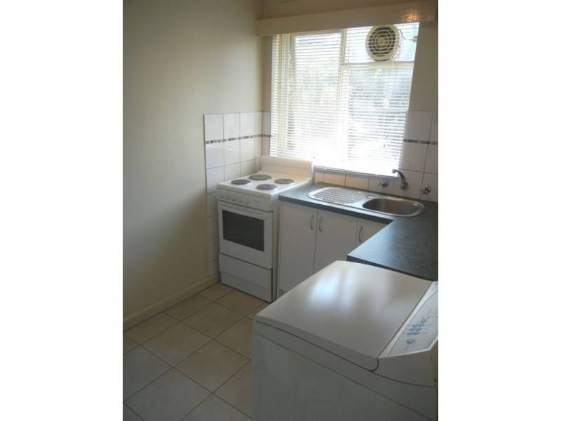 9/558 Moreland Road, Brunswick West VIC 3055