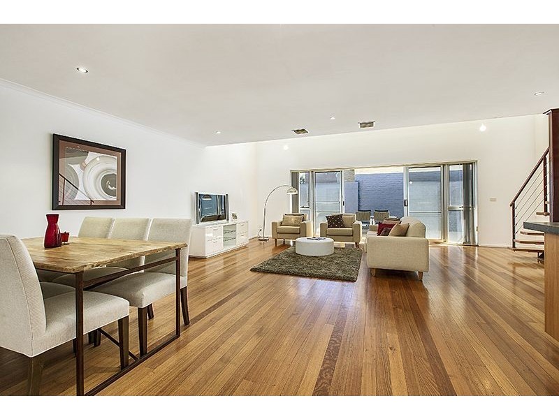 42 Warrs Avenue, Preston VIC 3072