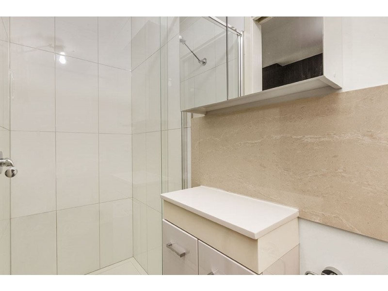 12/233 Rathmines Street, Fairfield VIC 3078