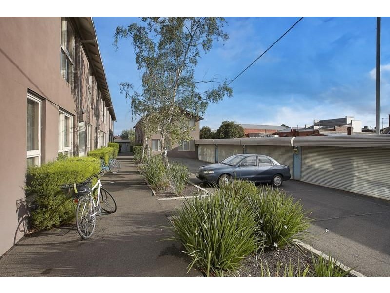 12/2 Dundas Street, Thornbury VIC 3071