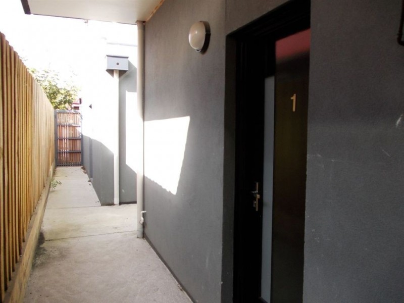 1/216 St Georges Road, Northcote VIC 3070