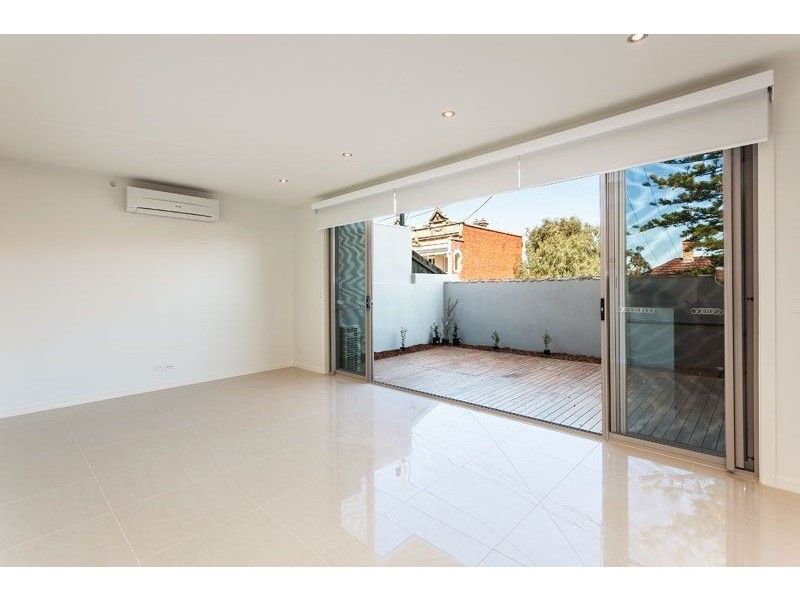 2/195 Clarke Street, Northcote VIC 3070