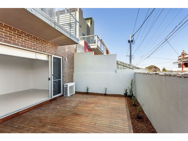 2/195 Clarke Street, Northcote VIC 3070
