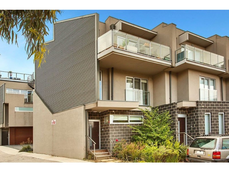 11/4 Urquhart Street, Northcote VIC 3070