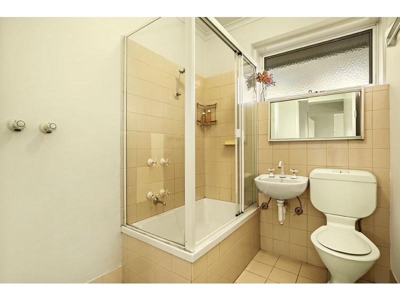 9/175 Gladstone Avenue, Northcote VIC 3070